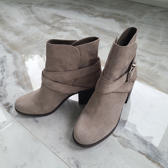 BCBGeneration suede boots size 10 - Picture 2 of 7